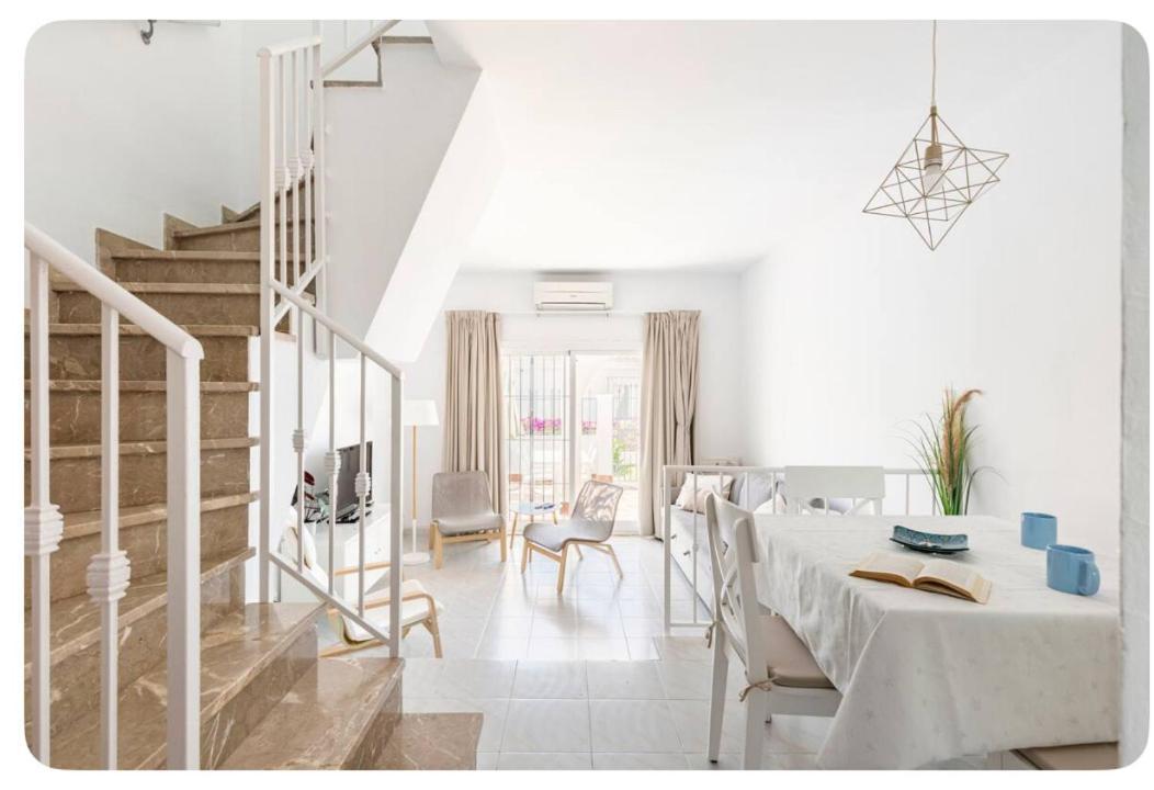 La Casa En La Carihuela Playa A 4 Minutos A Pie Villa ตอร์เรโมลิโนส ภายนอก รูปภาพ