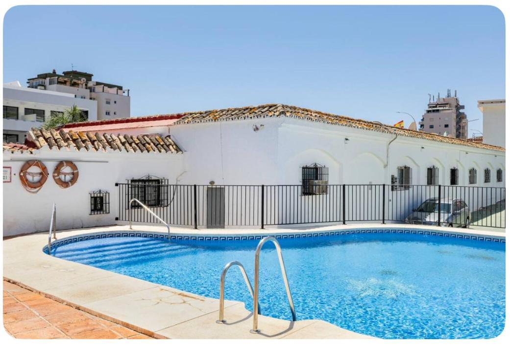 La Casa En La Carihuela Playa A 4 Minutos A Pie Villa ตอร์เรโมลิโนส ภายนอก รูปภาพ
