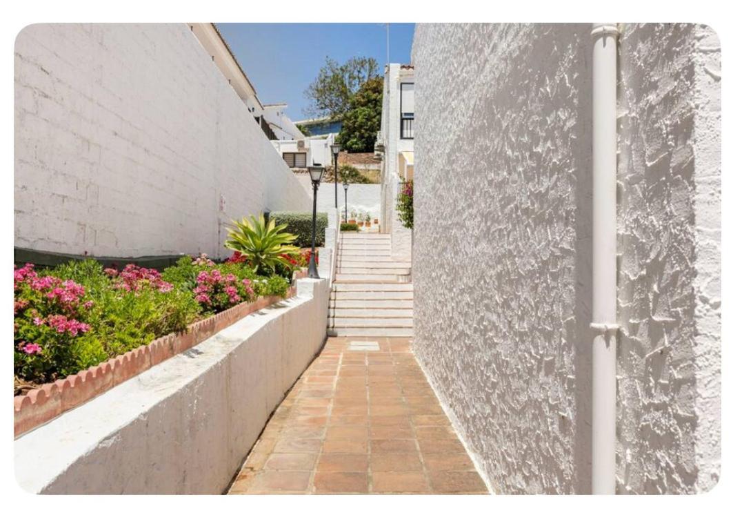La Casa En La Carihuela Playa A 4 Minutos A Pie Villa ตอร์เรโมลิโนส ภายนอก รูปภาพ