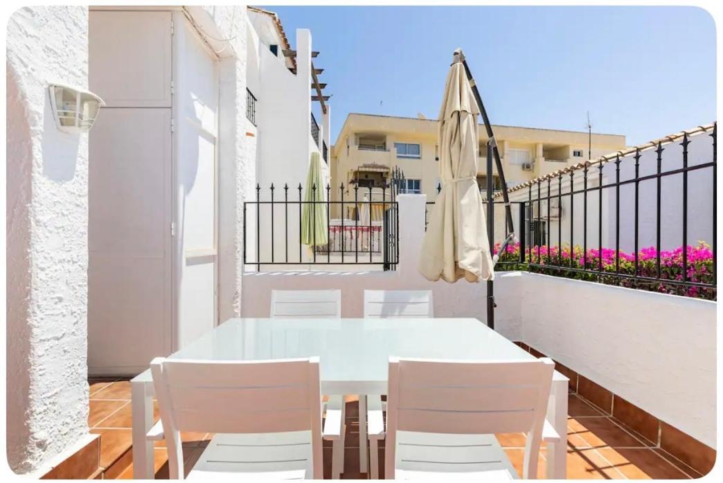 La Casa En La Carihuela Playa A 4 Minutos A Pie Villa ตอร์เรโมลิโนส ภายนอก รูปภาพ